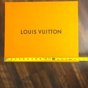 Louis Vuitton box, great shape like new